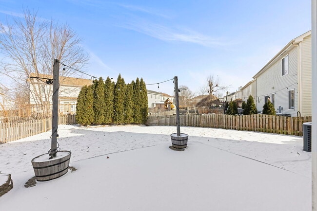 Building Photo - 14215 S Longview Ln