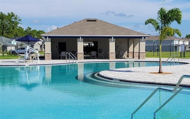 Building Photo - 652 Daring Dr
