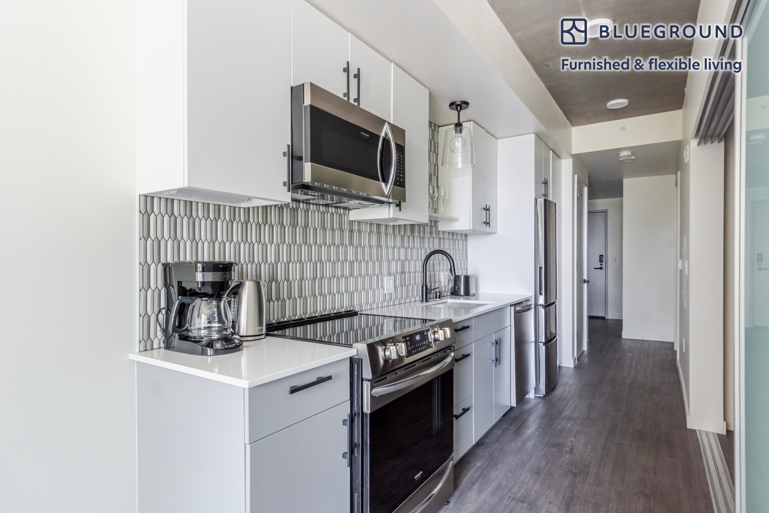 Building Photo - 10050 NE 10th St