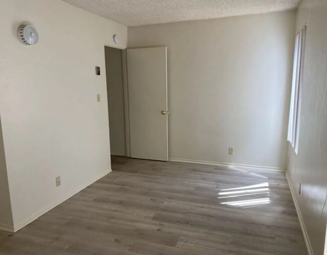 Building Photo - 1206 Galleon Way