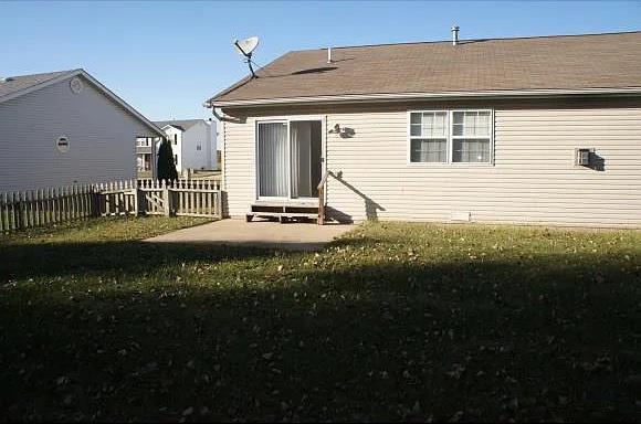 Building Photo - 2350 Coniferous Dr