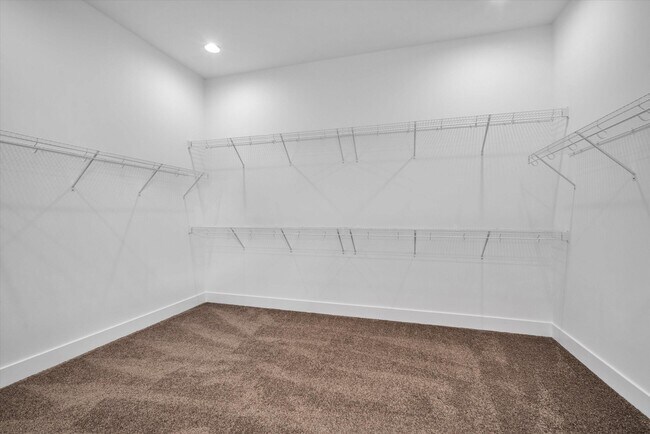 Building Photo - 13482 Artisan Cir