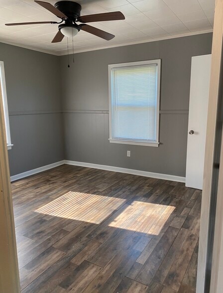 Building Photo - 1060 Johnnie Bud Ln