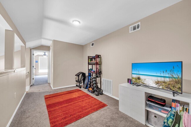 Building Photo - 4559 Castlewood Ln