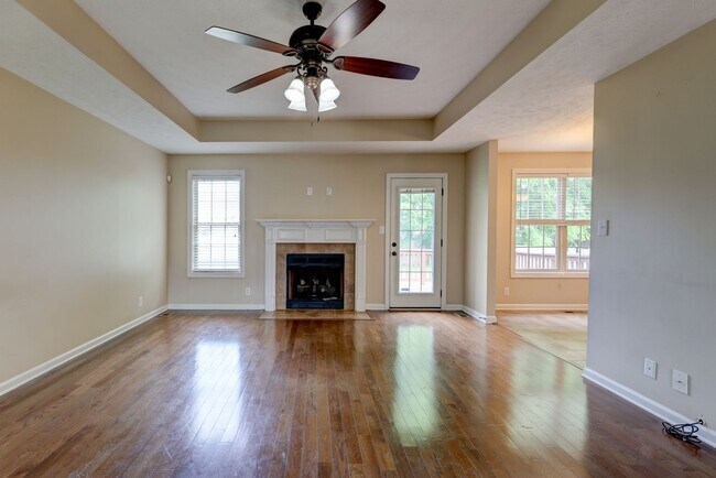 Building Photo - 2924 Brewster Drive