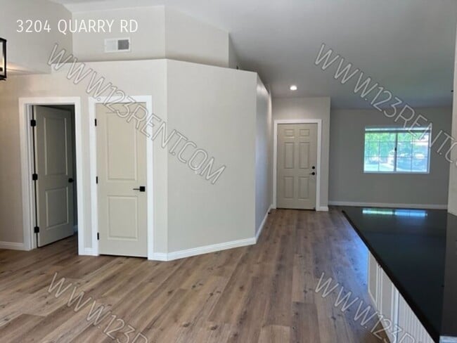 Building Photo - 3204 Quarry Rd