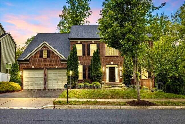Building Photo - 3713 Chancelsors Dr