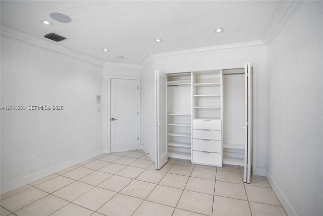Building Photo - 4604 SW 159th Ave