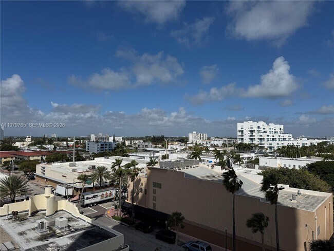 Building Photo - 7330 Ocean Terrace