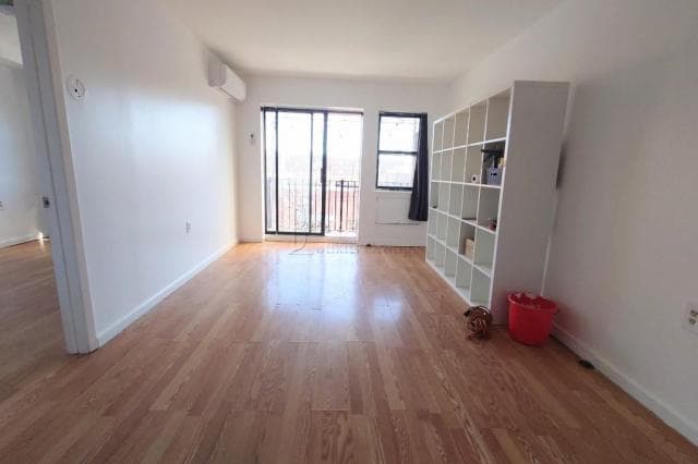 Building Photo - 1 bedroom in ASTORIA NY 11106