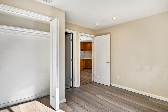 Building Photo - Millbrae 2BR / 2BA Apartment with Private Entrance, Huge Patio & Parking – Near BART, Caltrain & SFO