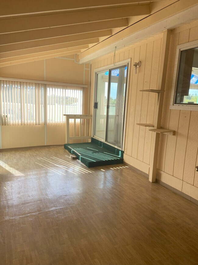 Building Photo - 1186 Via Santa Paulo