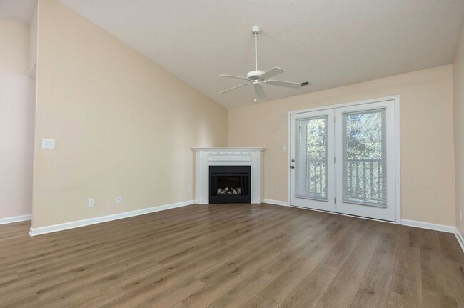Building Photo - 9415 Magnolia Ridge Dr