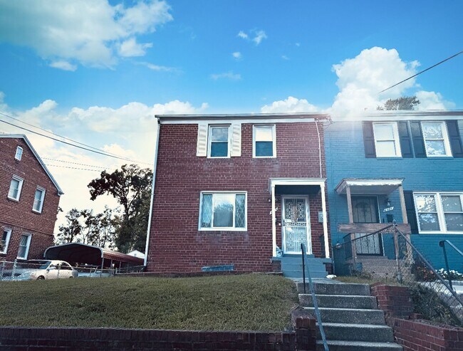 Primary Photo - Lovely 3 BR/2.5 BA EOG Townhome in Temple ...