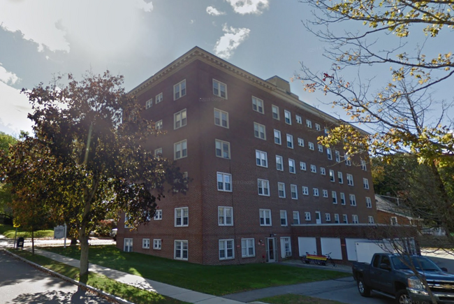 Building Photo - 263 Rockland St