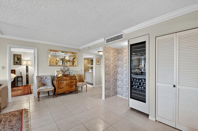 Building Photo - 3589 S Ocean Blvd