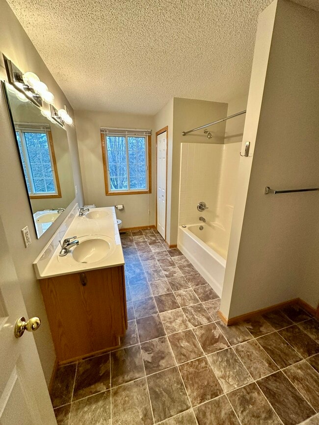 Building Photo - 13037 Europa Trail Way N