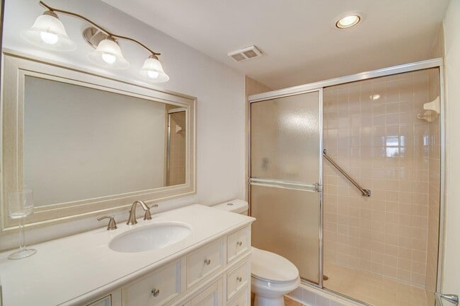 Building Photo - 15364 Lakes of Delray Blvd