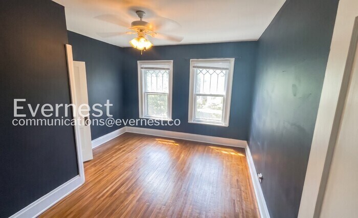 Building Photo - 700 Linwood Ave