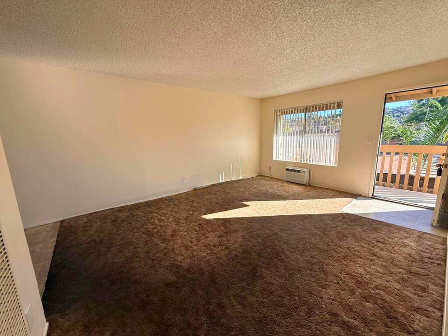 Building Photo - 1010 S Magnolia Ave