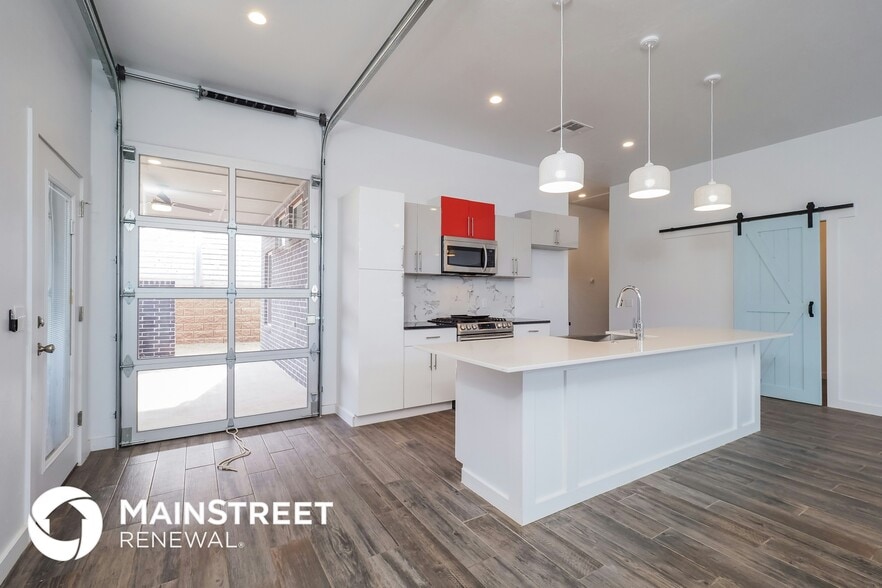 Building Photo - 11342 Paradise In Dr