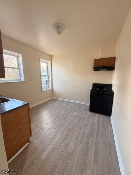 Building Photo - 120 Bragaw Ave