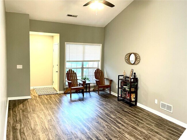 Building Photo - 4148 Fawn Ct NE