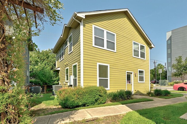 Building Photo - 1601 Miriam Ave