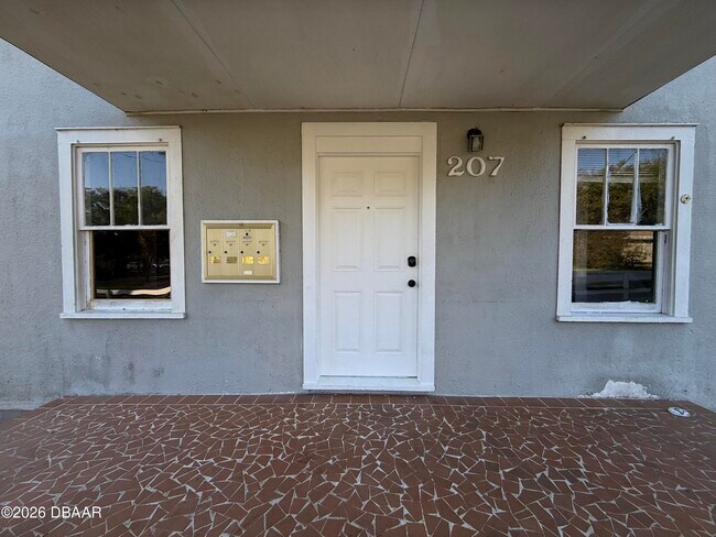 Building Photo - 207 Francis Parkman Pl