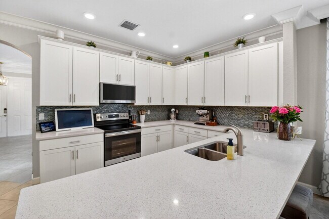 Building Photo - 9062 Gulf Cove Dr