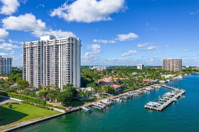 Building Photo - 4000 Towerside Terrace