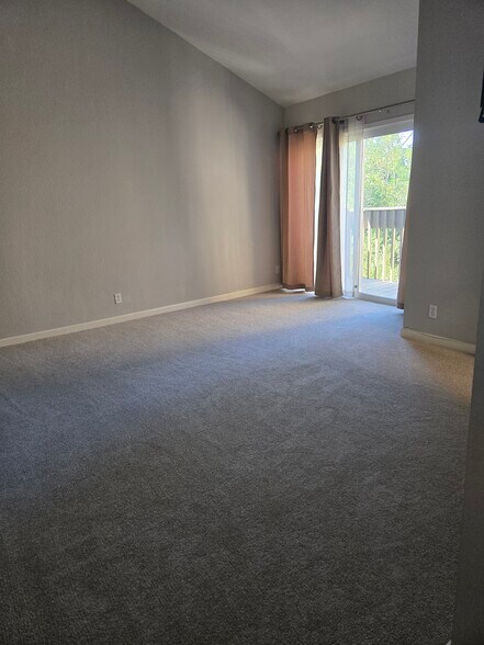 master bedroom - 8830 Via Andar