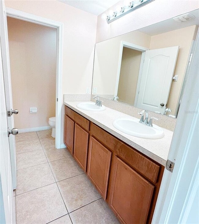 Building Photo - 4027 Winding Vine Dr