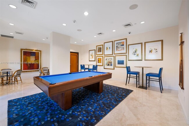 Building Photo - 610 W Las Olas Blvd