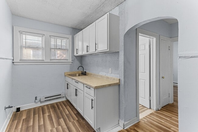 Building Photo - 14814 Sussex St