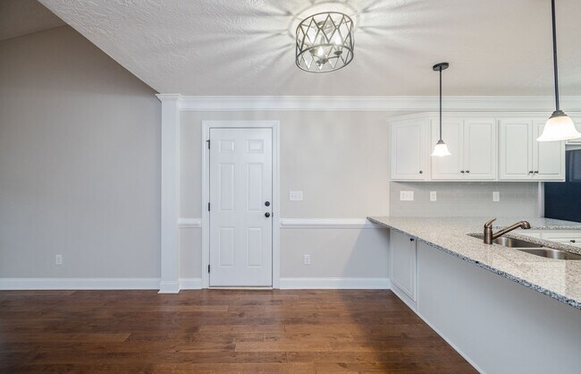 Building Photo - 1043 Wildfire Cir