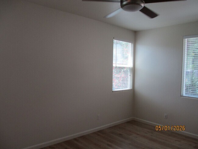 Building Photo - Beautiful Roseville home near Galleria