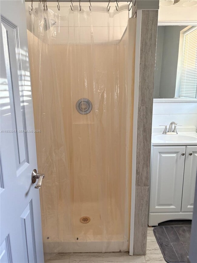 Building Photo - 249 SW 4th St