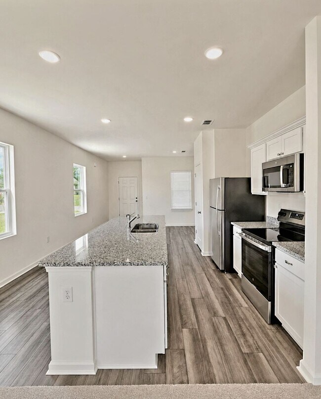 Building Photo - Be the First to Call This Brand-New Pond View Home Yours!