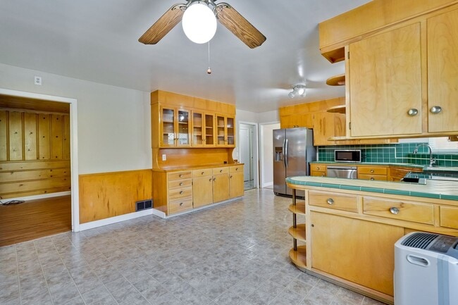 Building Photo - Midcentury Willow Glen Charmer ~ Close to ...