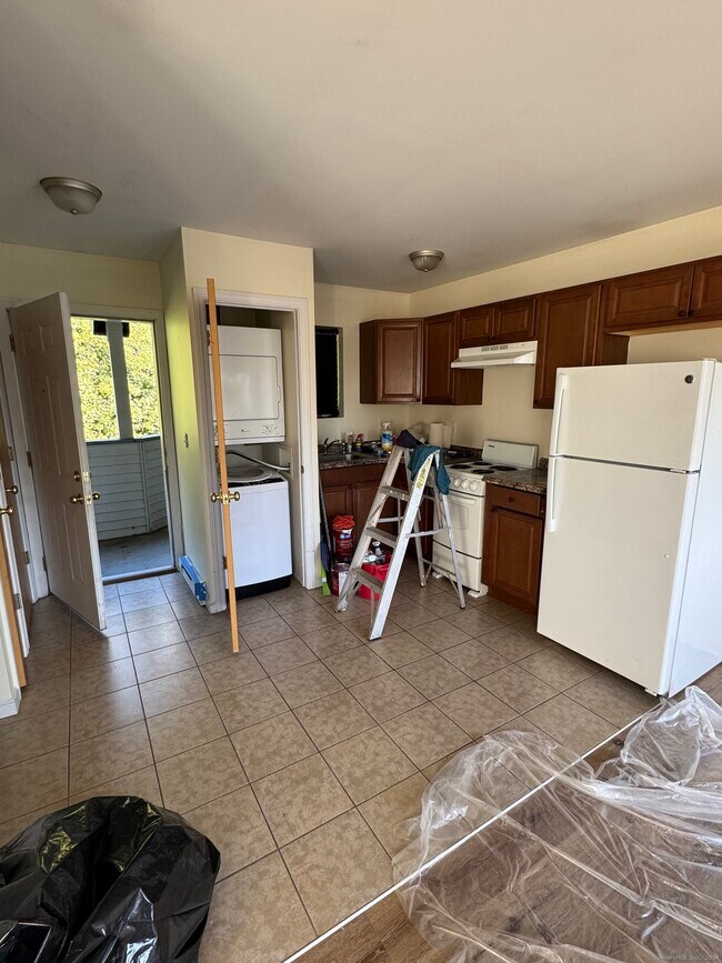 4 Warwick St 4 Warwick St New Haven CT 06513 Apartment Finder