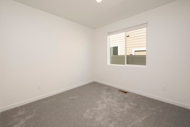 Building Photo - 11171 W Heliopsis Dr