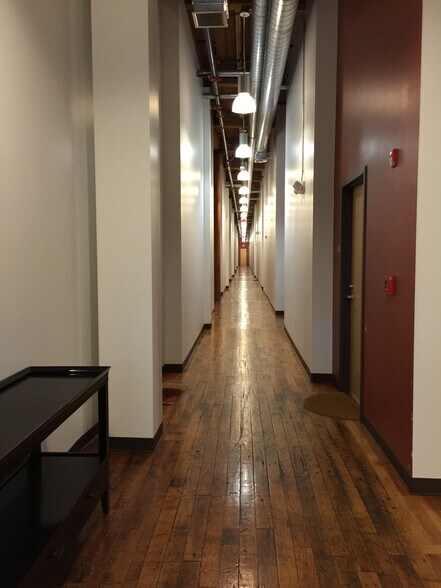 Building Photo - 1 Westinghouse Plz