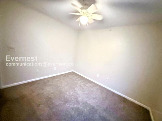 Building Photo - 607 Parkside Cir