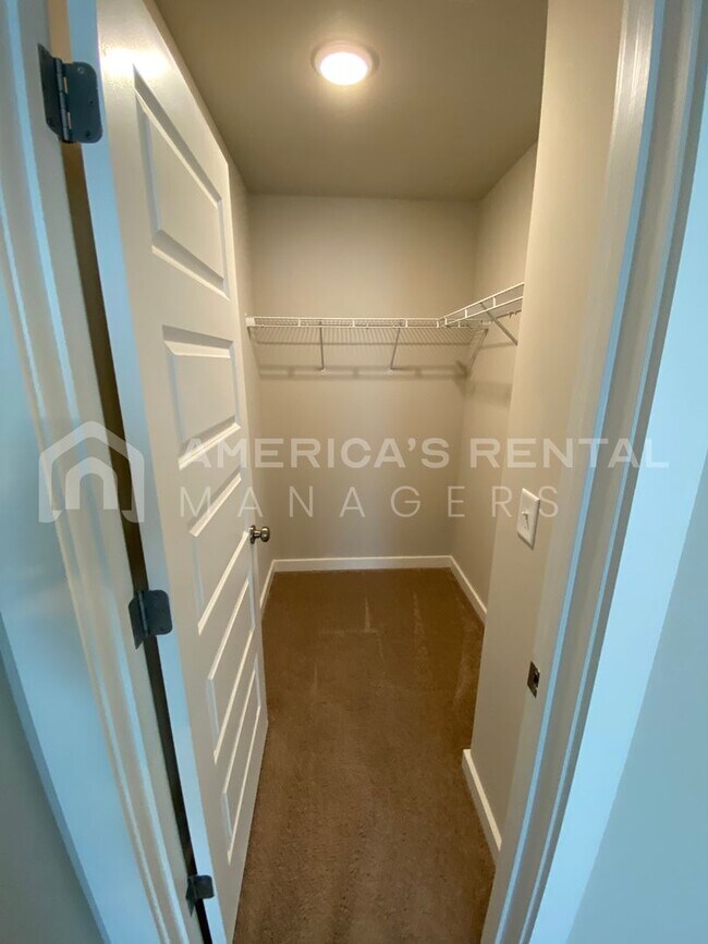 Building Photo - Home for Rent in Cullman, AL!!! Available to View with a 48 hour notice!!