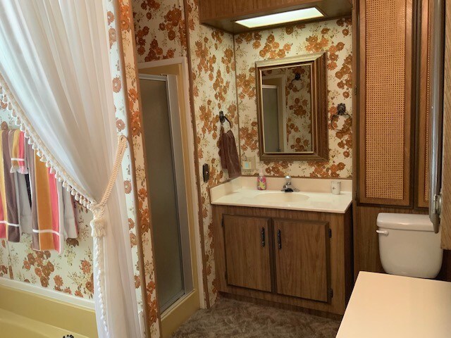 Building Photo - 121 Larch Ct