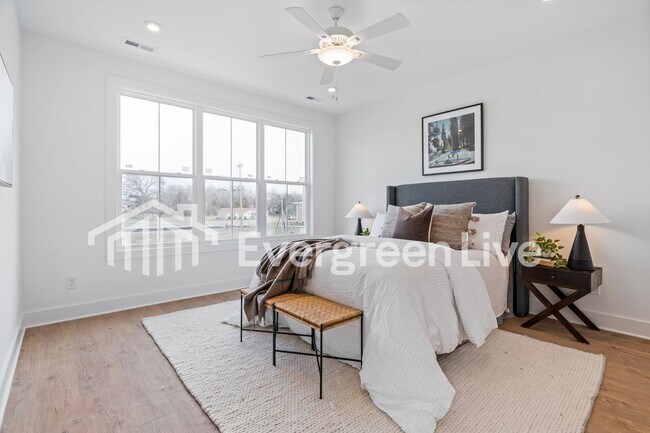 Building Photo - 129 Leggo Ave