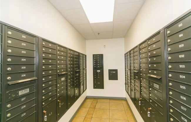 Mail room - 94-302 Paiwa St