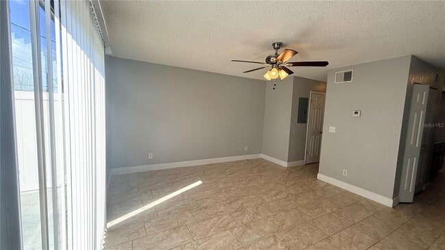 Building Photo - 106 Booth Ln