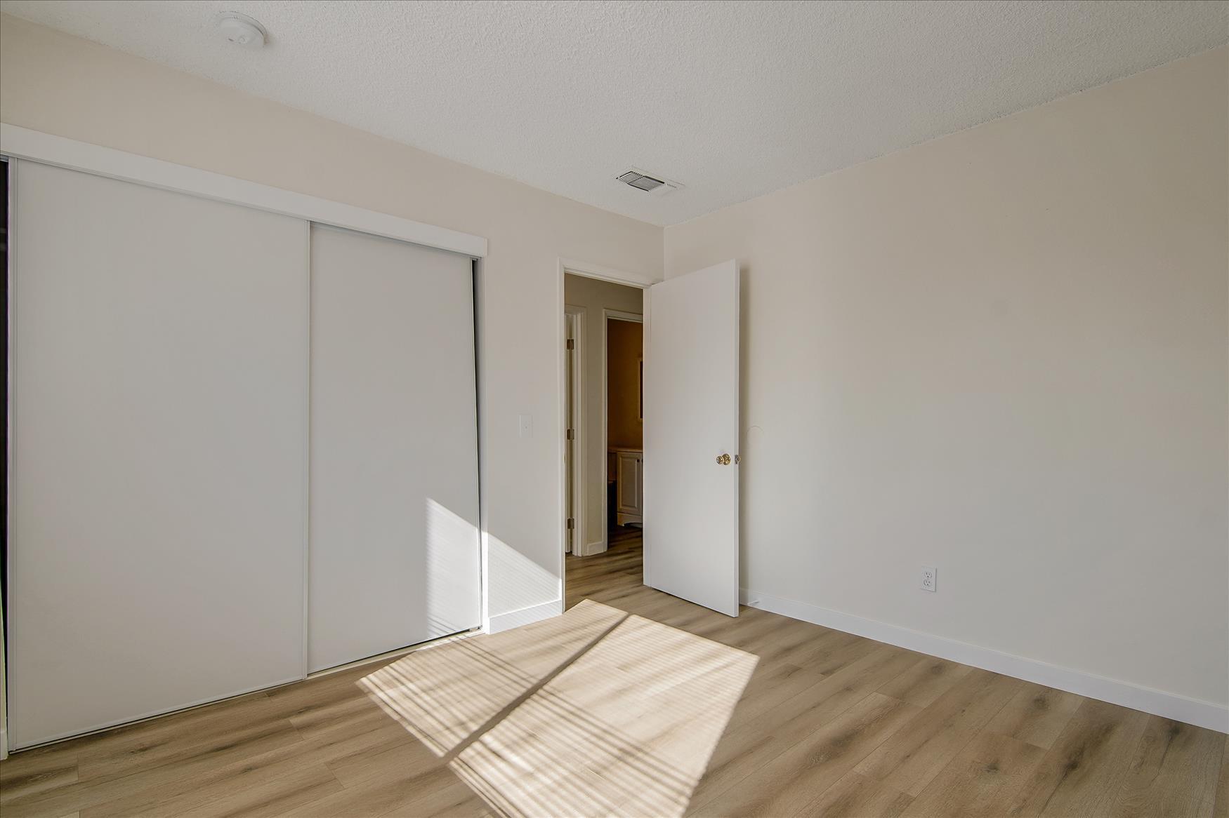 Building Photo - 9223 Langdon Ave